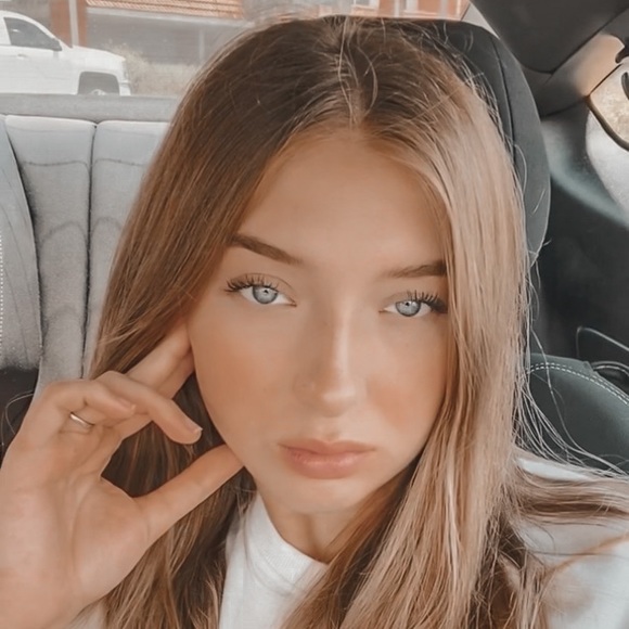 Meet your Posher, Miah - Picture 1 of 1